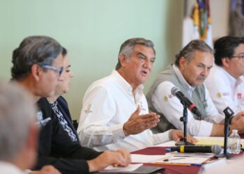 Gobernador Américo Villarreal y director general del Infonavit Octavio Romero se reúnen con desarrolladores de viviendas; agilizarán programa de casas para Tamaulipas