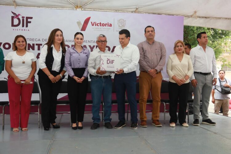 Con corazón y vocación entregan 1500 apoyos alimentarios en Victoria.