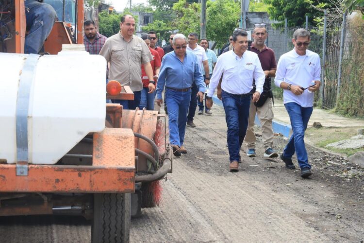 Dan banderazo de arranque a programa de 108 obras en Victoria.