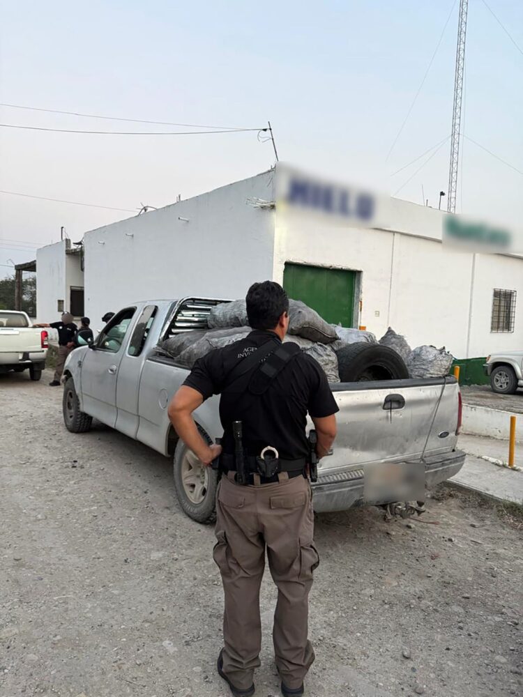 Aseguran 14 toneladas de carbón en Soto la Marina