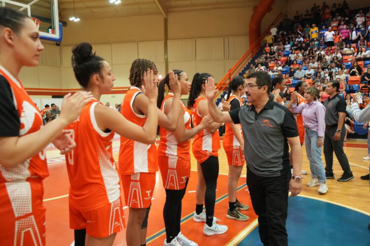 Rector de la UAT inaugura la temporada 2025 de la LNBP Femenil