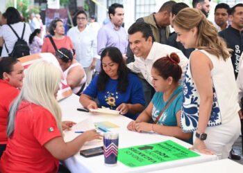 Instalarán módulos de empleo en Presidencia Municipal.