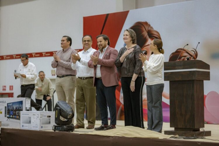 Celebra y reconoce SET a madres trabajadoras