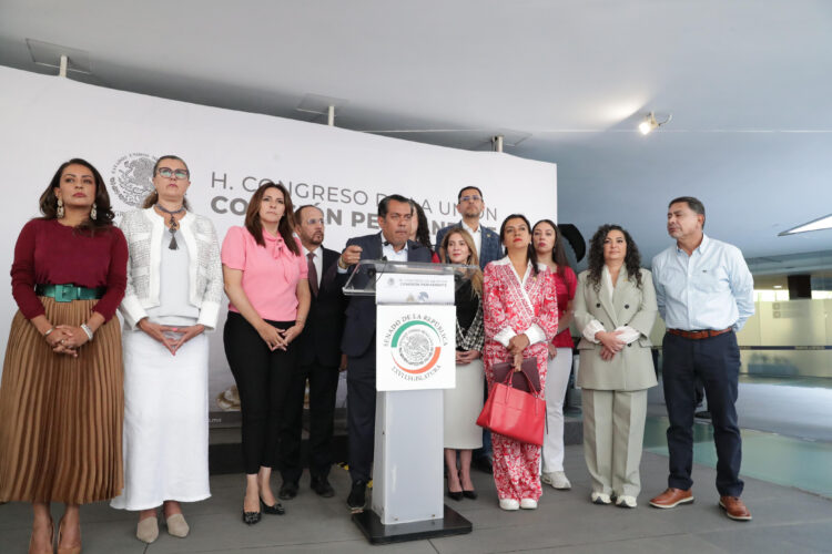 Denuncian a jueces corruptos al servicio de Cabeza de Vaca
