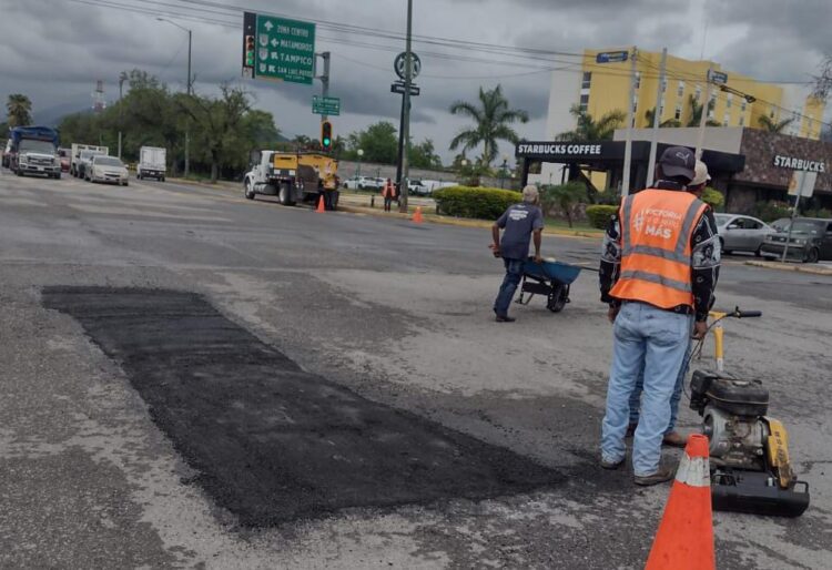 Avanza mejora de calles en Victoria