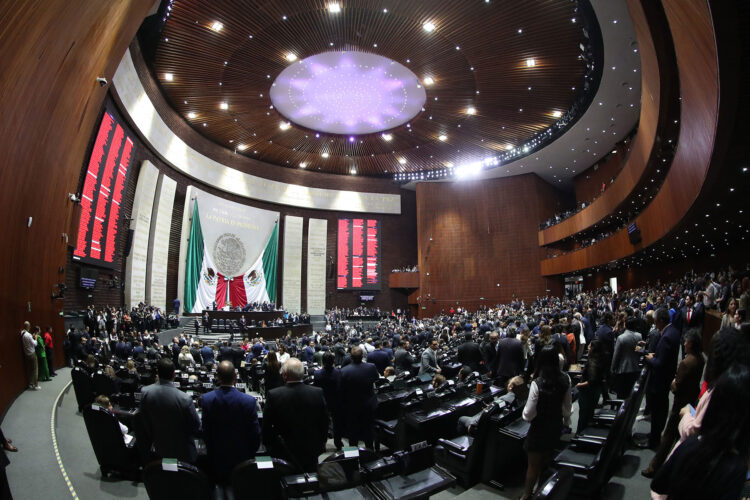 Sobran diputados y regidores