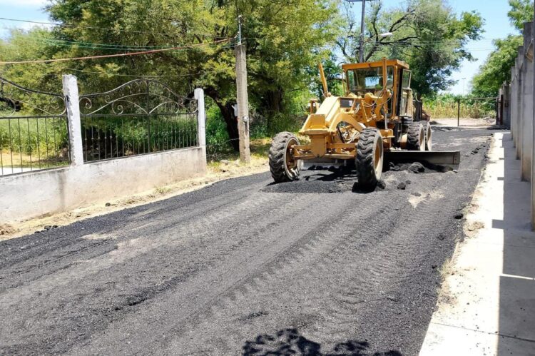 Cumple Victoria en proyección de obra 2025.