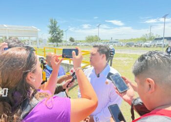 Congreso analiza trafiques de Cabeza con los Carmona