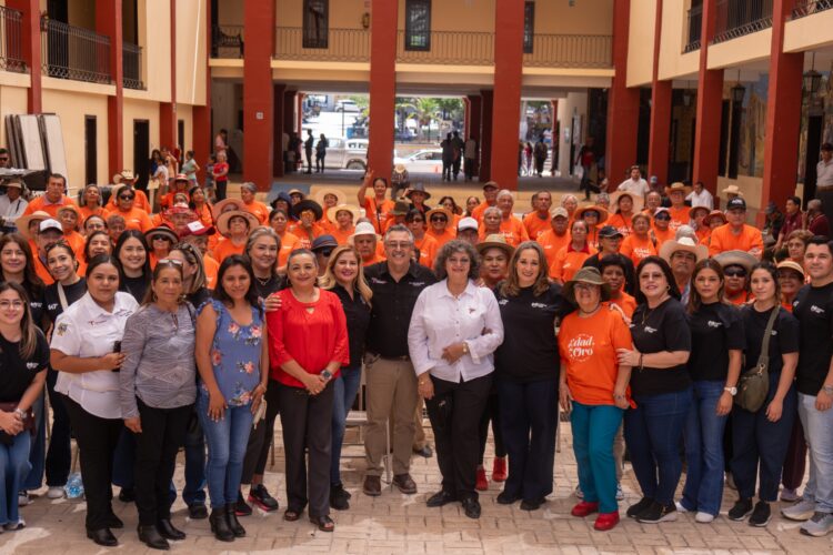 Festeja la UAT a los abuelitos con un paseo al pueblo mágico de Tula