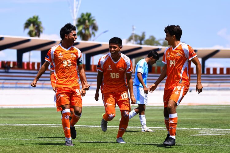 Inicia el campeón con triunfo