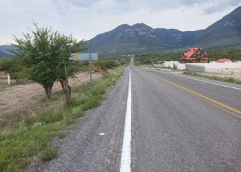 Fortalece gobierno de Américo conectividad rural en Miquihuana