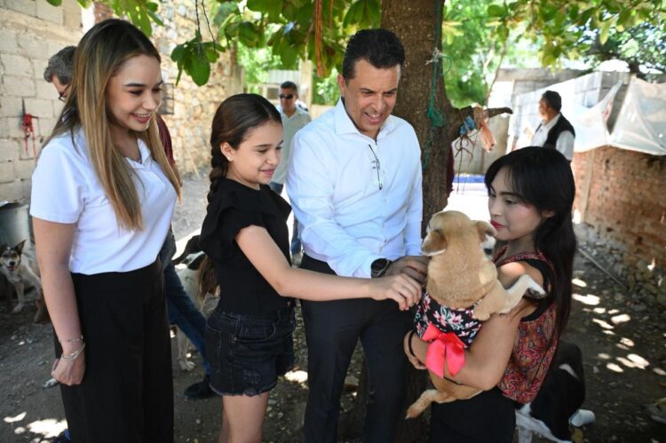 Reconoce Colectivo Animalista a Municipio por apoyar derechos de los animales.