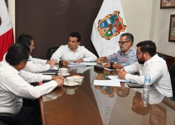 Trabajan Municipio y CFE en reordenamiento  de la red eléctrica.