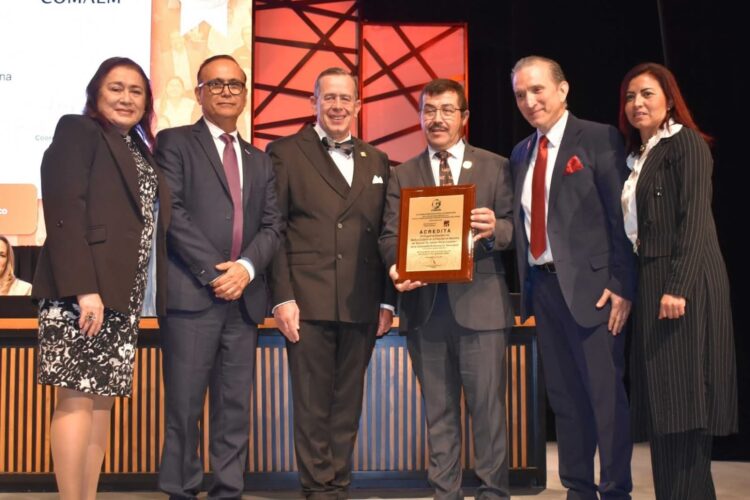 Entregan a la UAT nuevas certificaciones por su calidad educativa