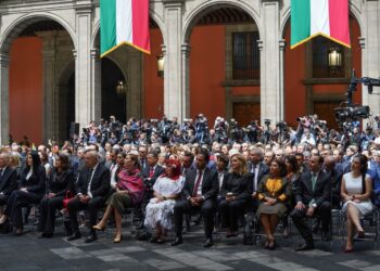 Asiste Américo al Primer Informe de la presidenta Claudia Sheinbaum