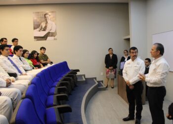 Sostiene rector de la UAT encuentro con universitarios de Medicina Tampico