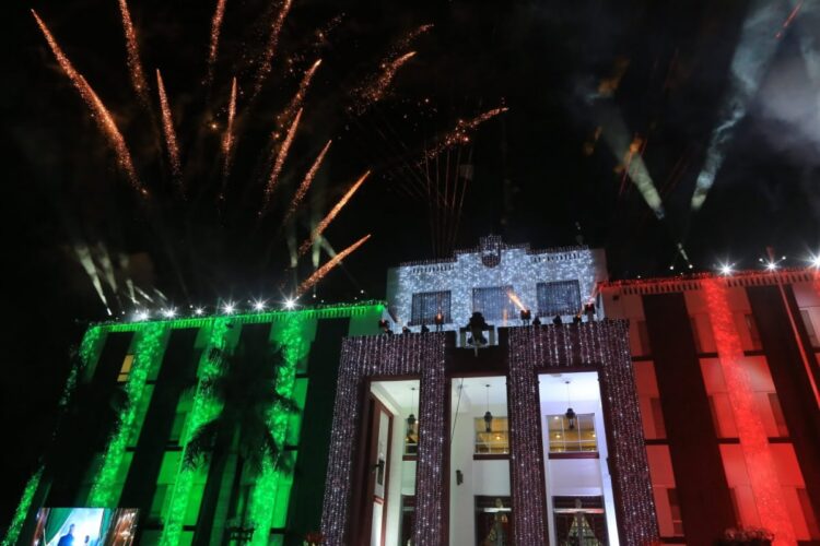 Da Américo Villarreal Grito de Independencia junto a miles de familias tamaulipecas