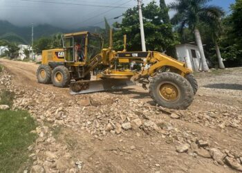 Atiende Municipio calles y avenidas afectadas por lluvias.