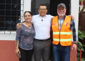 Reconoce alcalde labor de servicios públicos