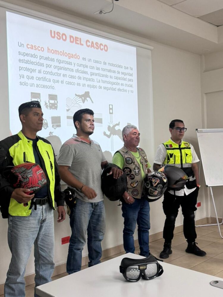 Con capacitación, Tránsito Estatal y Cruz Roja previenen accidentes en motociclistas