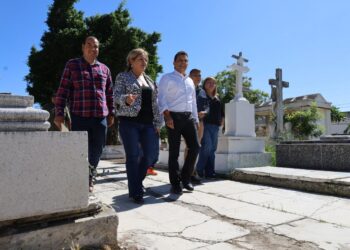 Listos panteones municipales para el Día de Muertos