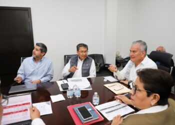 Avanza aplicación de vacunas de influenza, COVID y neumococo en Tamaulipas