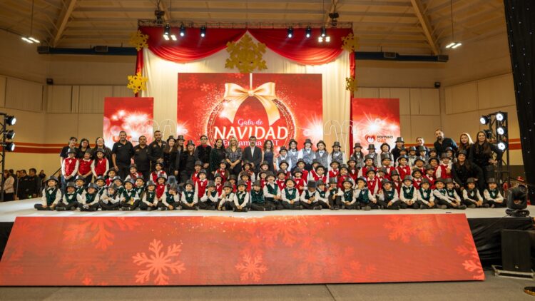Celebran Gala de Navidad Familia UAT 2025