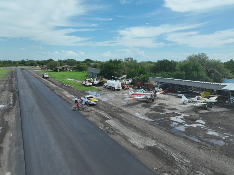 Rescata gobierno de Américo aeródromo de Ciudad Mante para fortalecer al campo