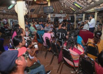 Fortalece Lalo Gattás acercamiento con el pueblo de Victoria.