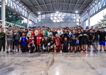 Convive Rommel Pacheco con comunidad deportiva de Tamaulipas