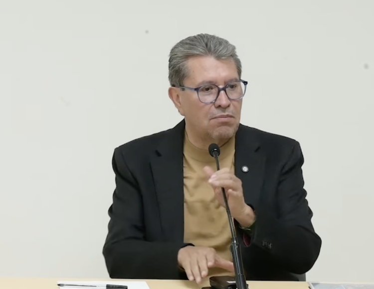 Ley esposa un “exceso legislativo”: Ricardo Monreal.