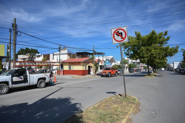 Anuncia SEDUMA cambio de sentido vial en calle Sierra Vista del Fracc. Villarreal.