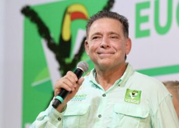 Amparo definitivo a EHF contra extradición.
