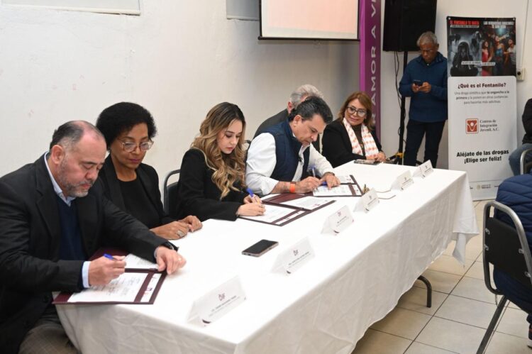 Firma DIF Victoria convenio con el Centro de Integración Juvenil.
