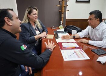Sostiene Lalo Gattás reunión con secretarios para retomar plan de atención y obra pública.