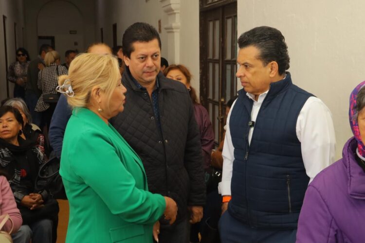 Invita Lalo Gattás a cumplir con el impuesto predial.