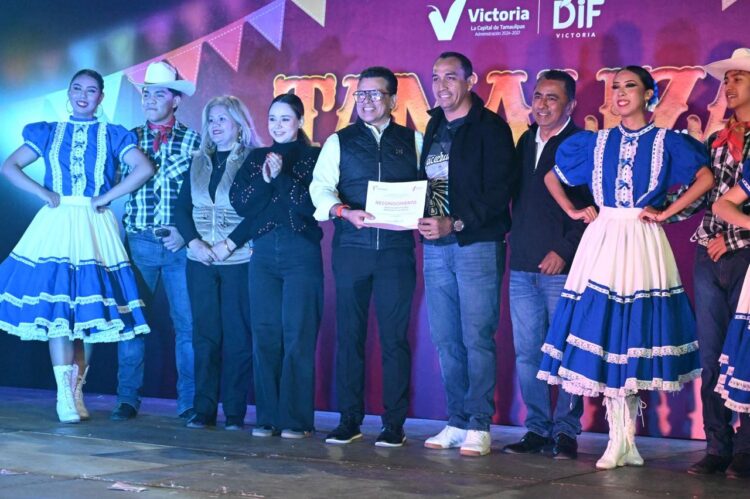 Con tamaliza celebran Día de la Candelaria en Victoria.