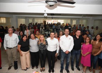 Reconocen Ayuntamiento y Sindicato a personal jubilado.