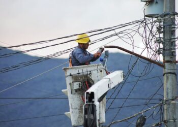 Instalará Municipio 5 mil lámparas última generación.