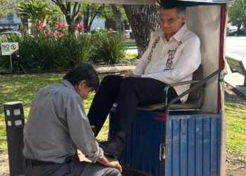 AVA sacude el gabinete