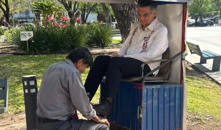 AVA sacude el gabinete