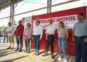 Llegan apoyos alimentarios al área rural de Victoria.