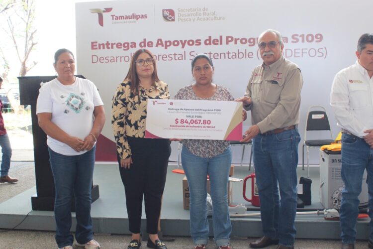 Entrega gobierno estatal apoyos para fortalecer el sector forestal en Tamaulipas