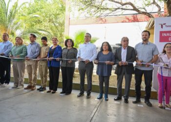 Entrega Lalo Gattás obra 157 de infraestructura hidráulica en escuelas.