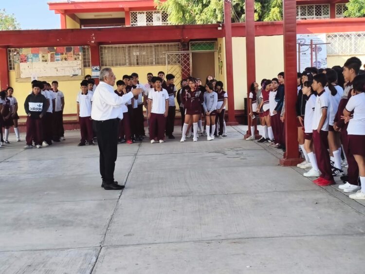 Impulsan Municipio e instituciones de seguridad educación libre de violencia.