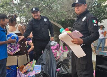 Entrega Guardia Estatal juguetes y celebra a niñas y niños de Matamoros