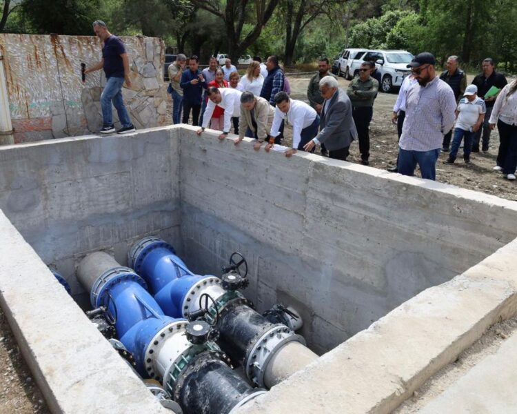 Se mejora en La Peñita calidad y suministro de agua a la población.