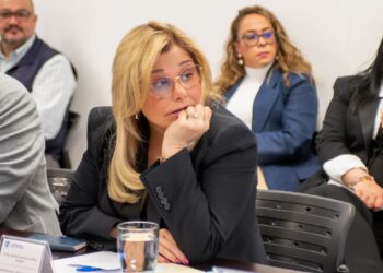 Maru Campos pide reunión con Sheinbaum; Senado la “invita a comparecer