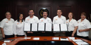La UAT y el SUTUAT firman convenio de revisión salarial 2026
