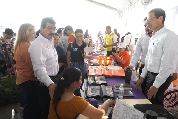 Participa la UAT en brigadas asistenciales del DIF Tamaulipas en Abasolo